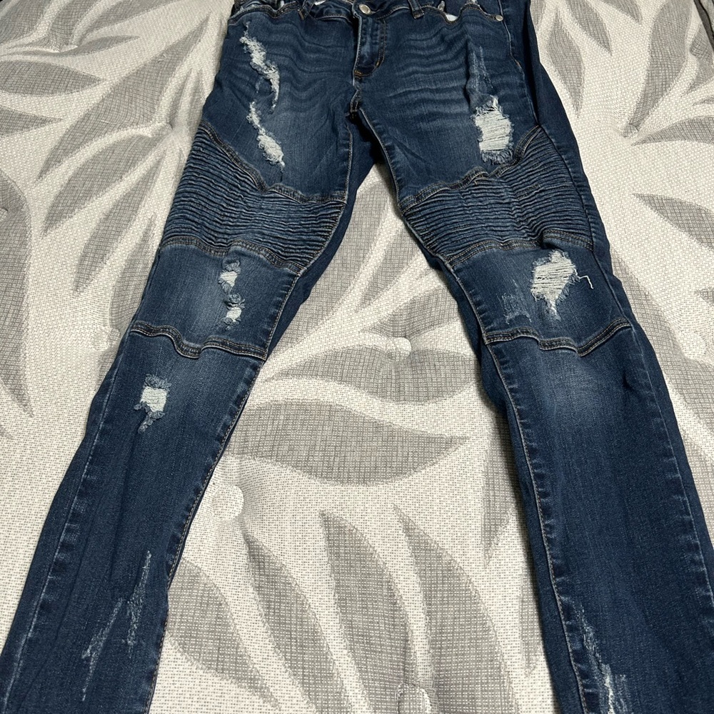 Judy blue size 7/28